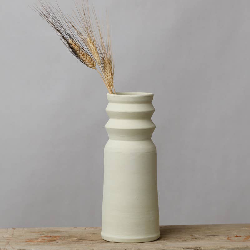 Line Recta Vase 3