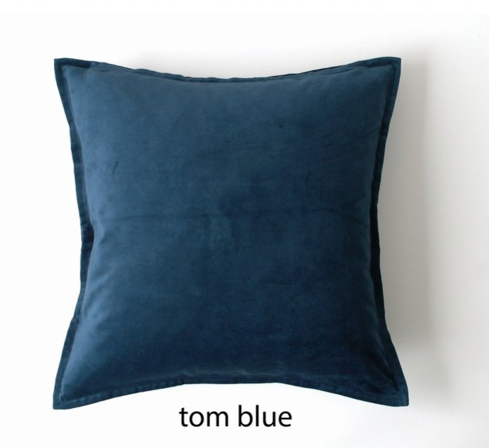 Tom Velvet Pillow 50